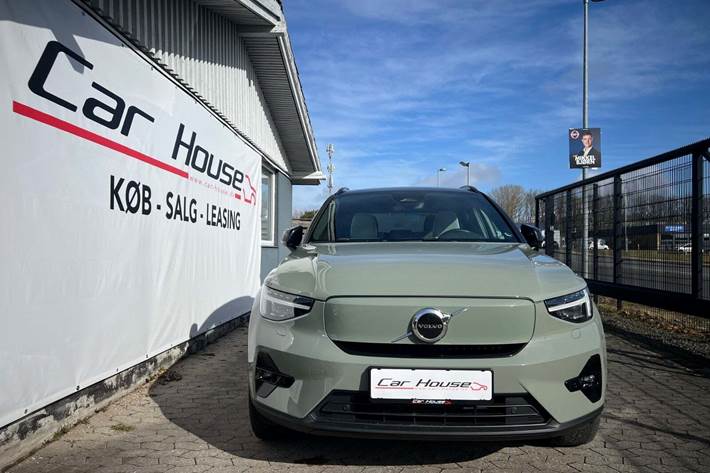Grøn Volvo XC40 fra 2022