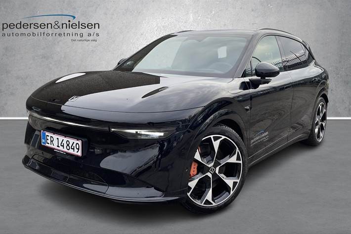 Sort Zeekr 7X fra 2025