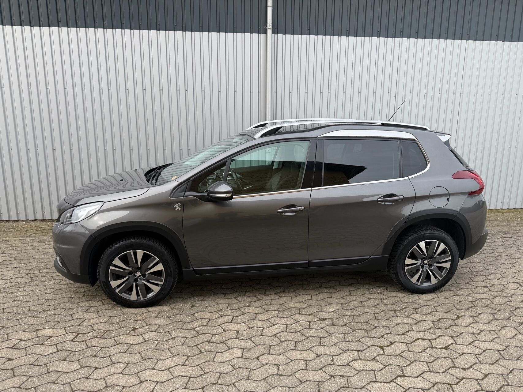 Peugeot 2008 1,5 BlueHDi Privé 100HK 6g
