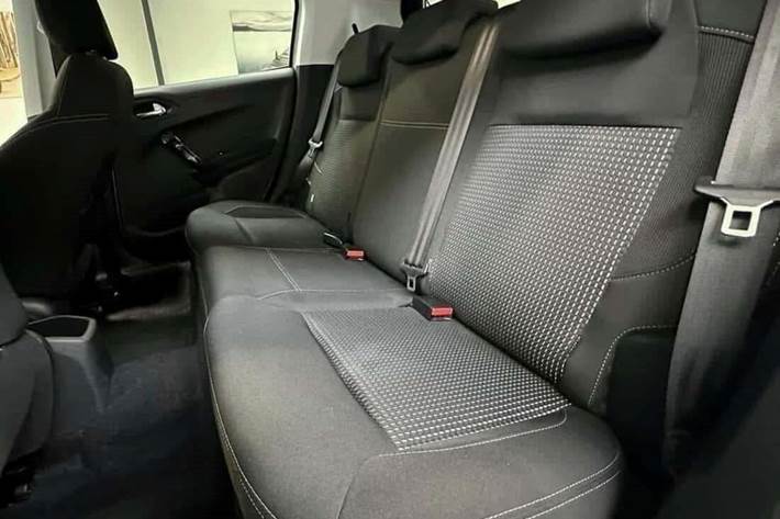 Hvid Peugeot 208 fra 2018