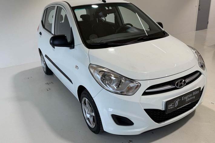 Hvid Hyundai i10 fra 2012