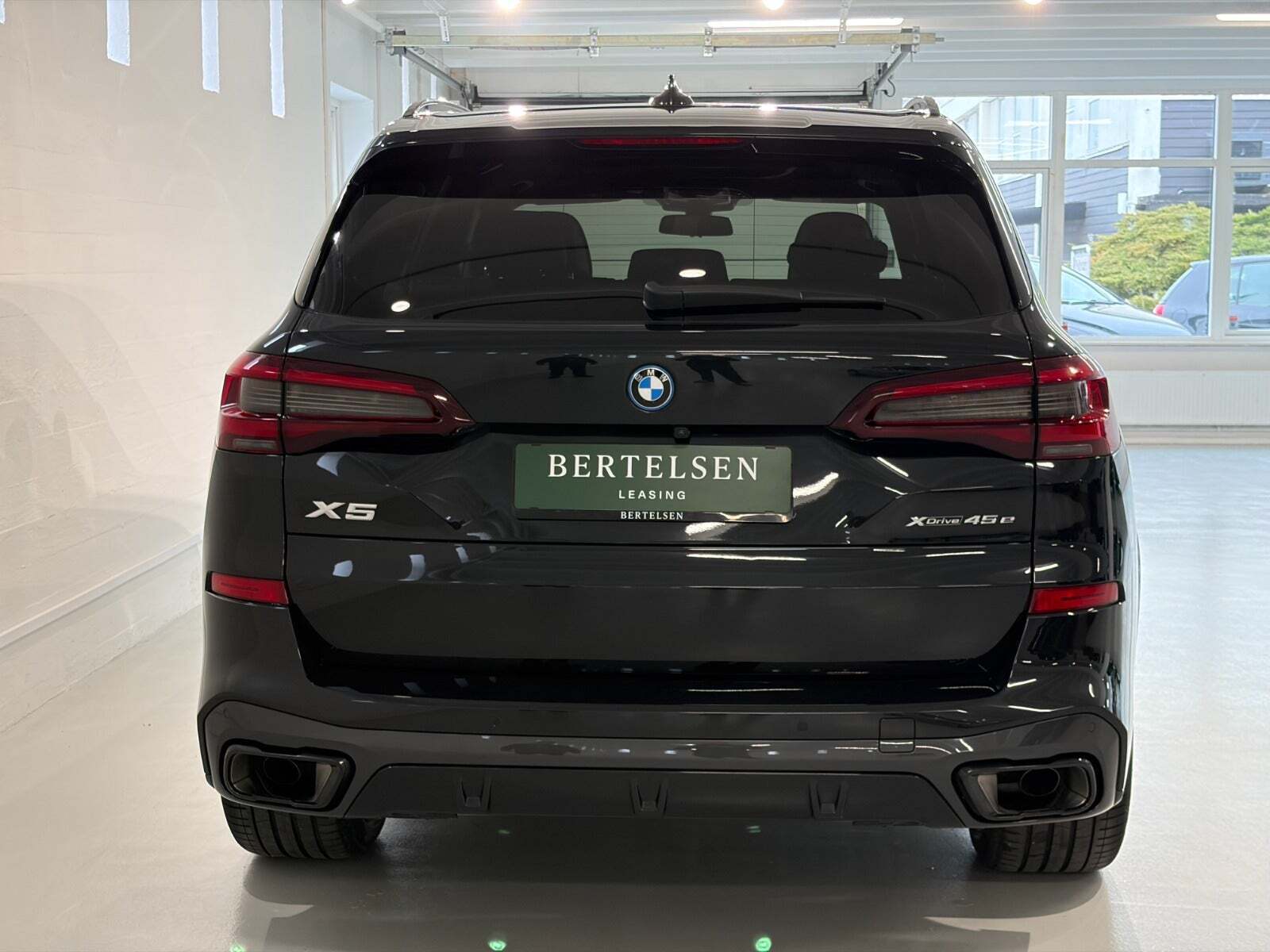 Sort BMW X5 fra 2022