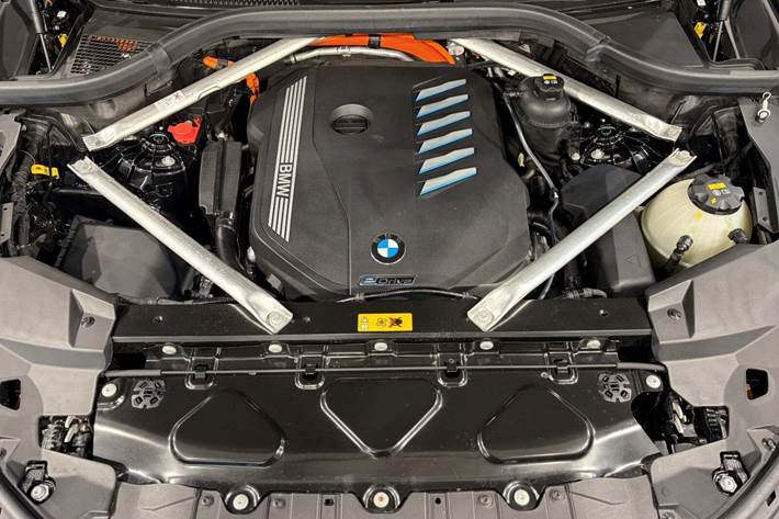 Sort BMW X5 fra 2022