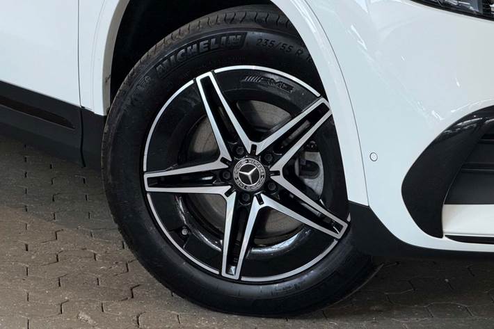 Hvid Mercedes EQA350 fra 2024