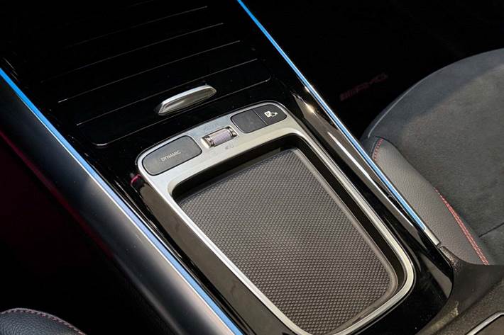 Hvid Mercedes EQA350 fra 2024