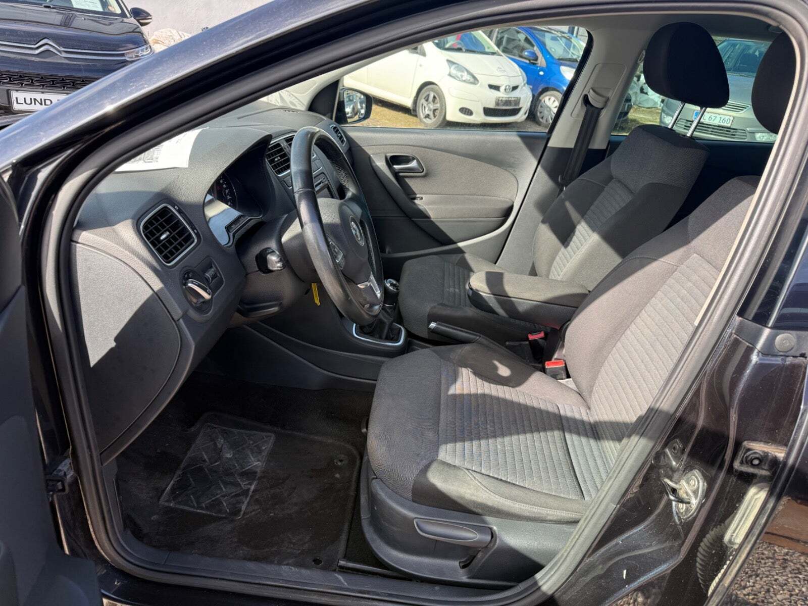 Sort VW Polo fra 2014