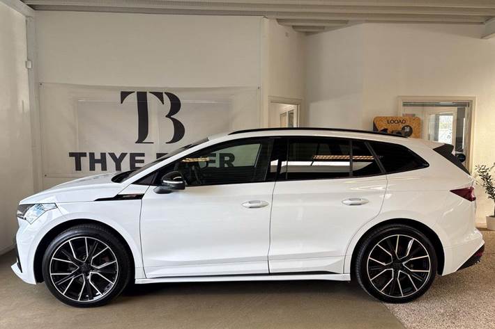 Hvid Skoda Enyaq fra 2022