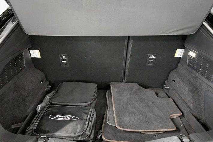 Sort Ford Mustang Mach-E fra 2023