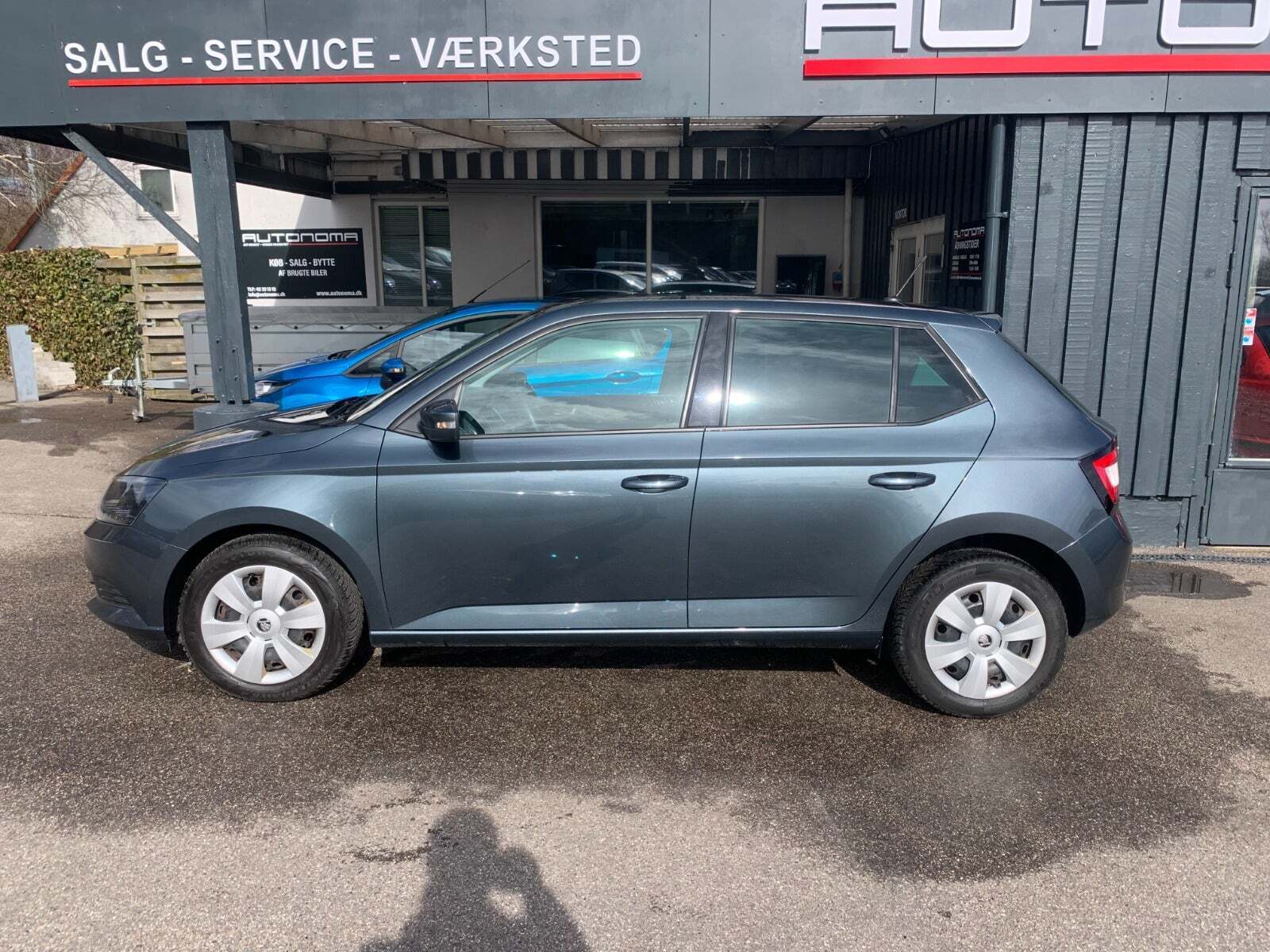 Grå Skoda Fabia fra 2018