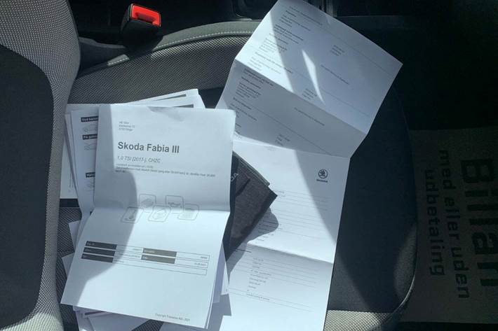 Grå Skoda Fabia fra 2018