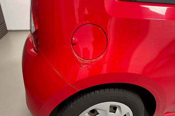 Rød Seat Mii fra 2013