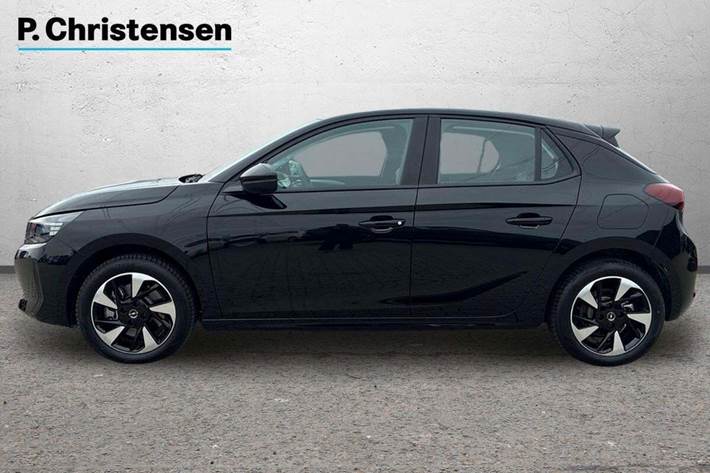 Sort Opel Corsa-e fra 2024