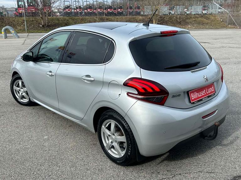 Peugeot 208 1,2 e-THP 110 Sport Sky