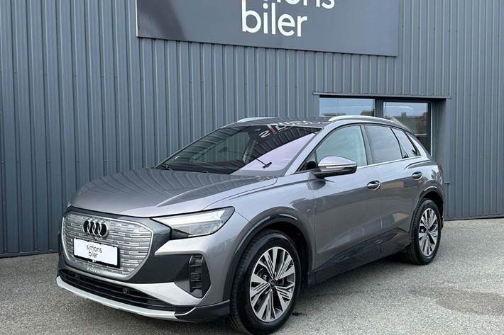 Grå Audi Q4 e-tron fra 2022
