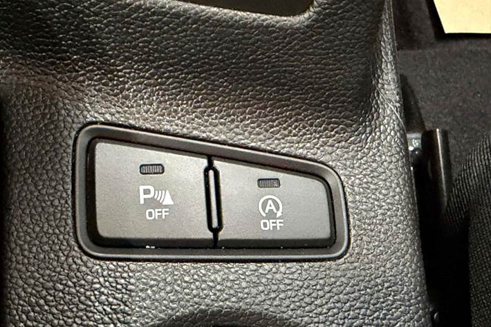 Hvid Hyundai i20 fra 2020