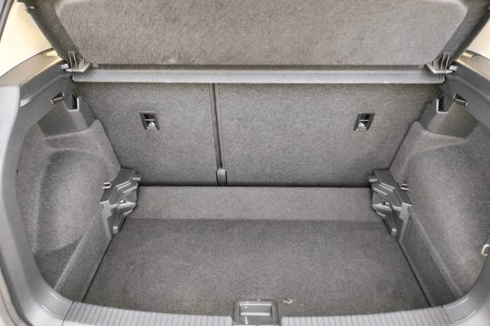 Grå VW T-Cross fra 2022