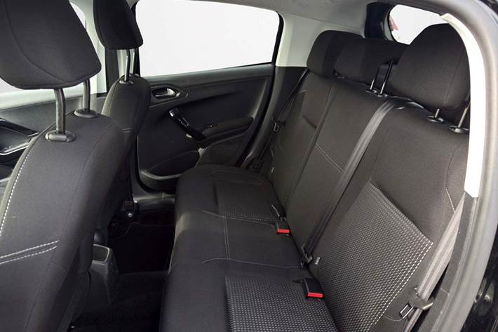 undefined Peugeot 208 fra 2016