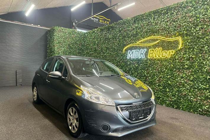 undefined Peugeot 208 fra 2012