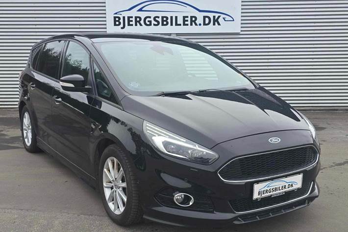 Sort Ford S-MAX fra 2018 set udefra