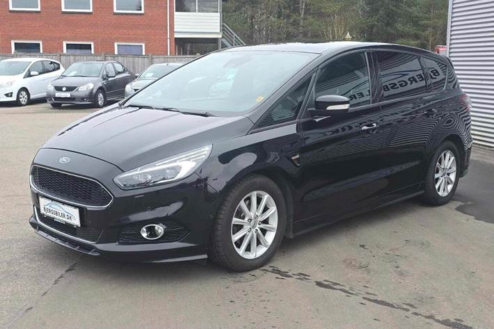 Sort Ford S-MAX fra 2018
