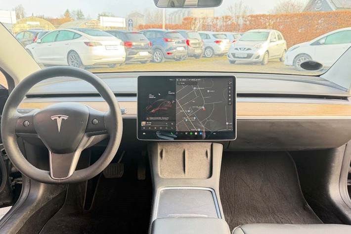 undefined Tesla Model 3 fra 2021