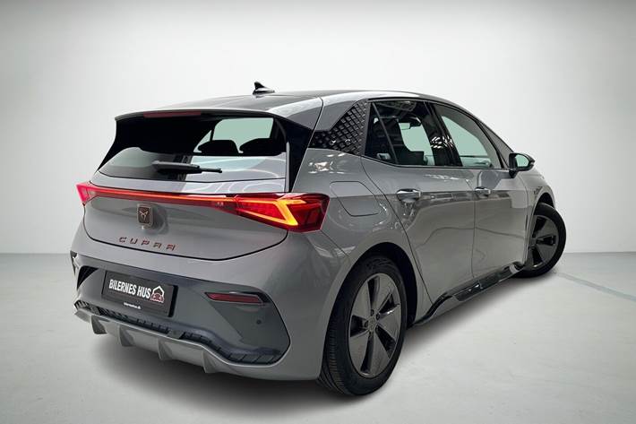 Grå Cupra Born fra 2023