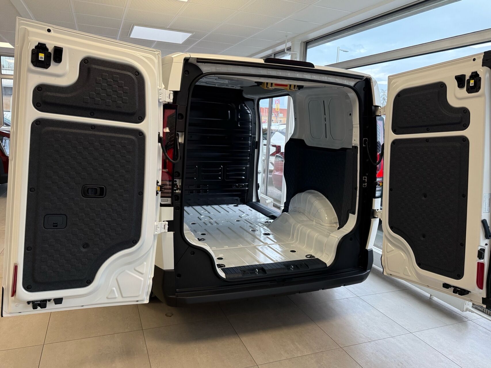 Hvid Kia PV5 Cargo fra 2026