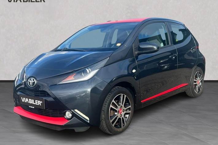 Grå Toyota Aygo fra 2015