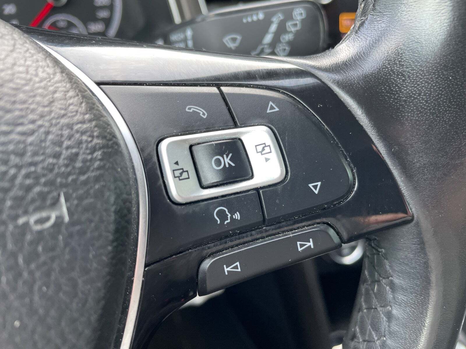 Sort VW T-Roc fra 2018