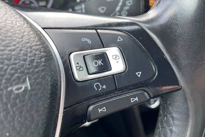 Sort VW T-Roc fra 2018