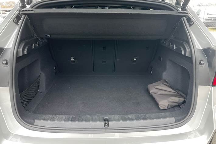 Sølv BMW iX1 fra 2023