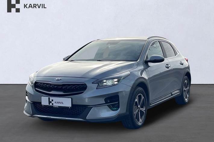 Sølv Kia XCeed fra 2020 set udefra