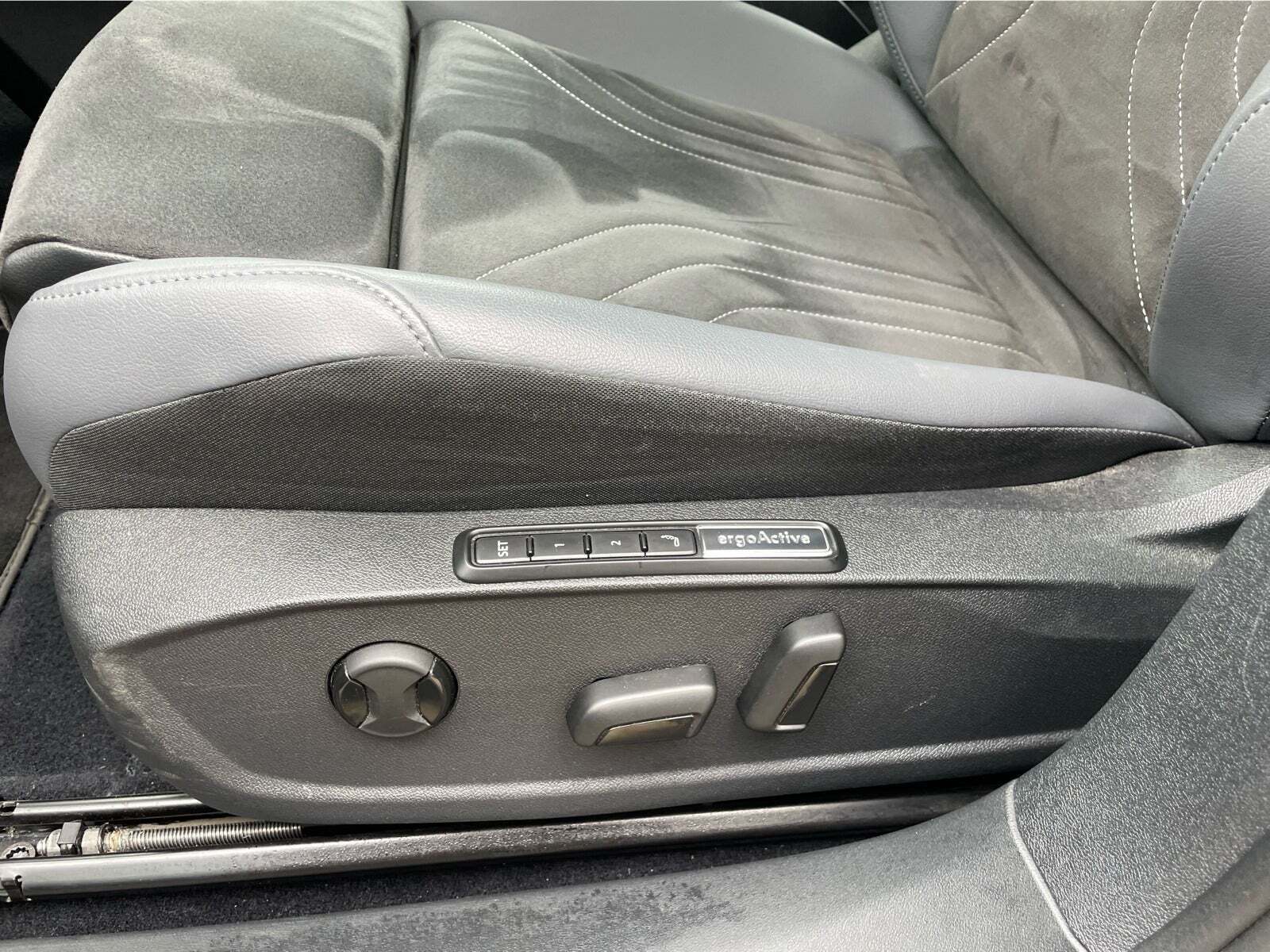 Blå VW ID.4 fra 2023