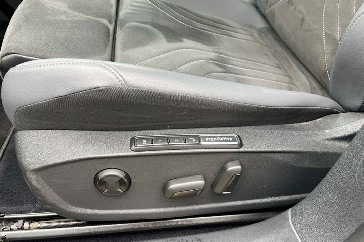 Blå VW ID.4 fra 2023