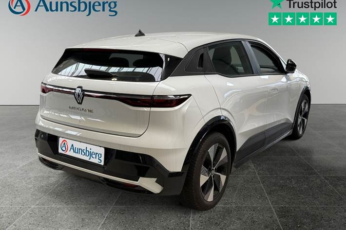 Hvid Renault Megane E-Tech fra 2022