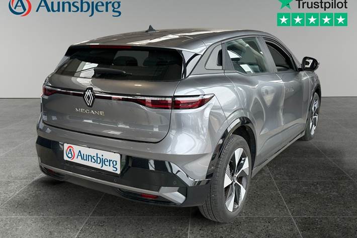 Grå Renault Megane E-Tech fra 2022