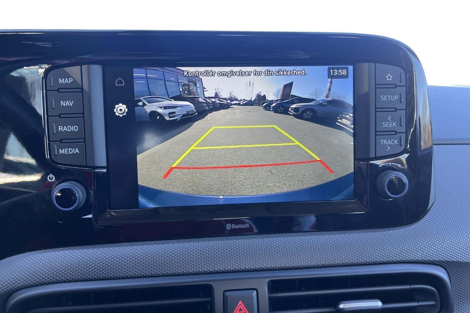 Blå Hyundai i10 fra 2025