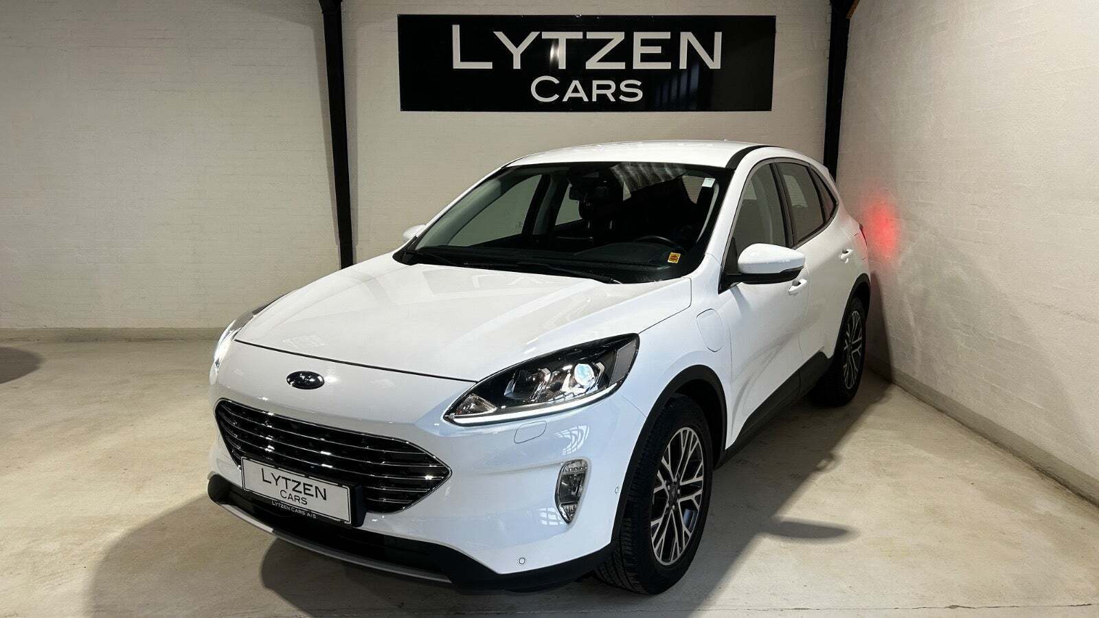 Ford Kuga 2,5 PHEV Titanium CVT
