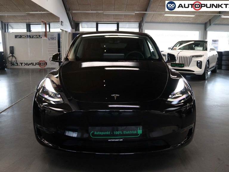 Tesla Model Y Performance AWD