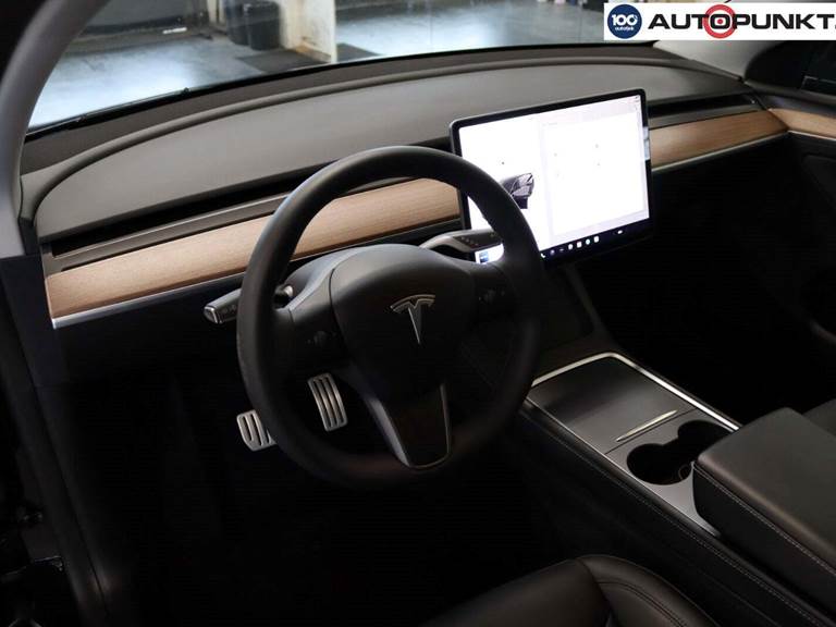 Tesla Model Y Performance AWD