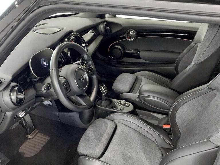 Mini Cooper SE Classic Trim