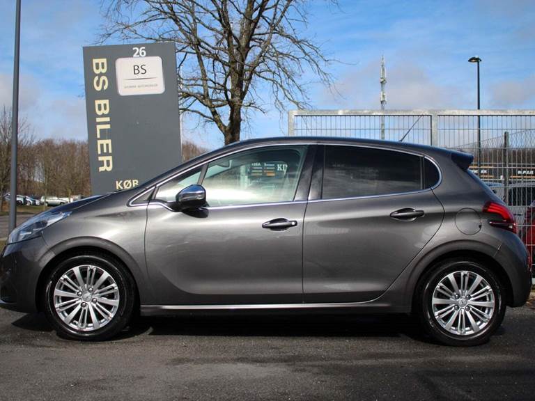 Peugeot 208 1,5 BlueHDi 100 Allure Sky