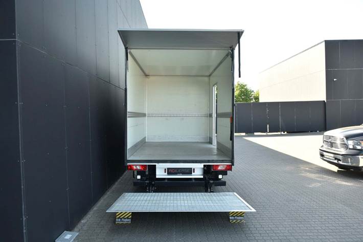 Hvid Ford E-Transit 390 L3 Chassis fra 2023