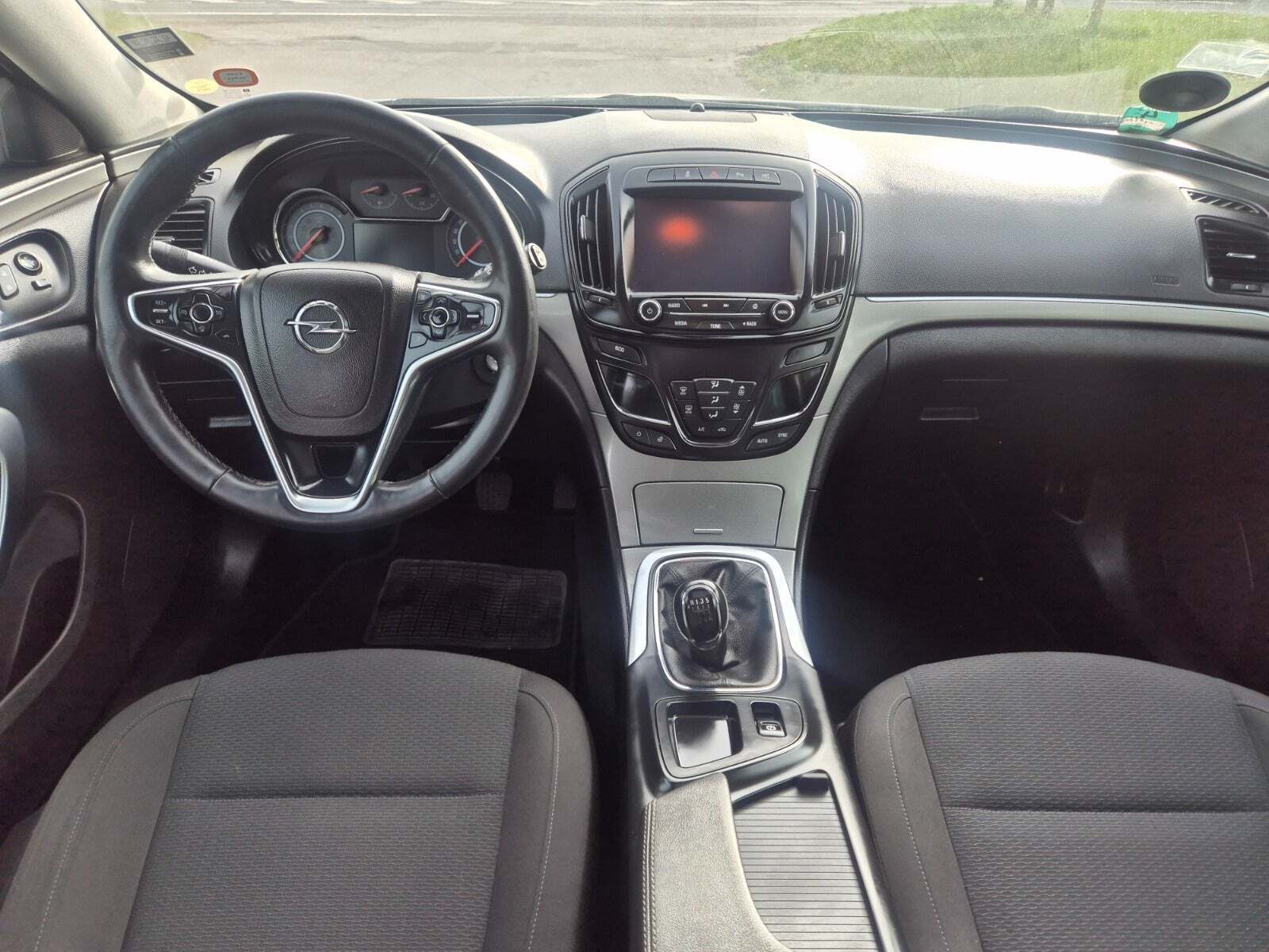 undefined Opel Insignia fra 2016