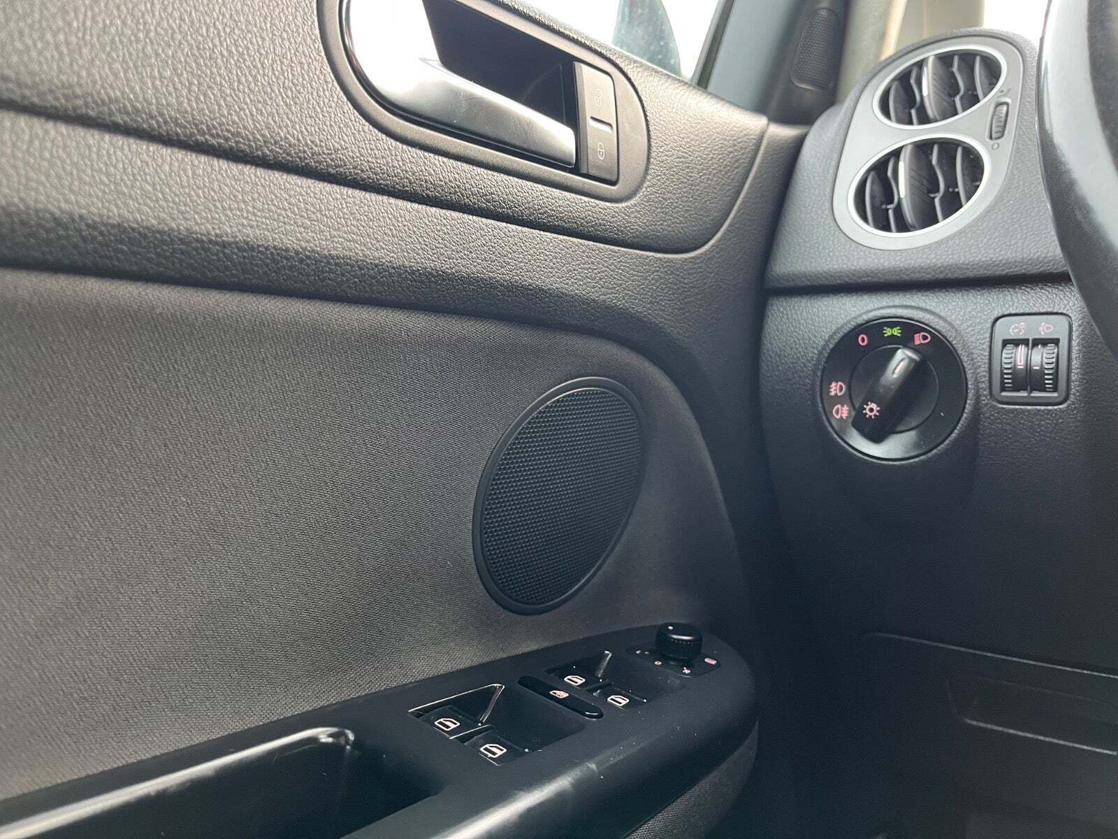 Beige VW Golf Plus fra 2013