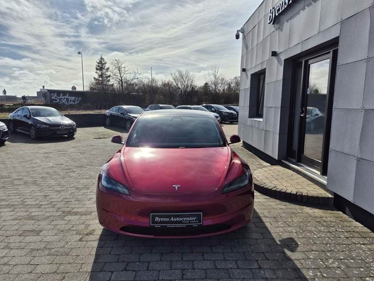 Tesla Model 3 Long Range RWD