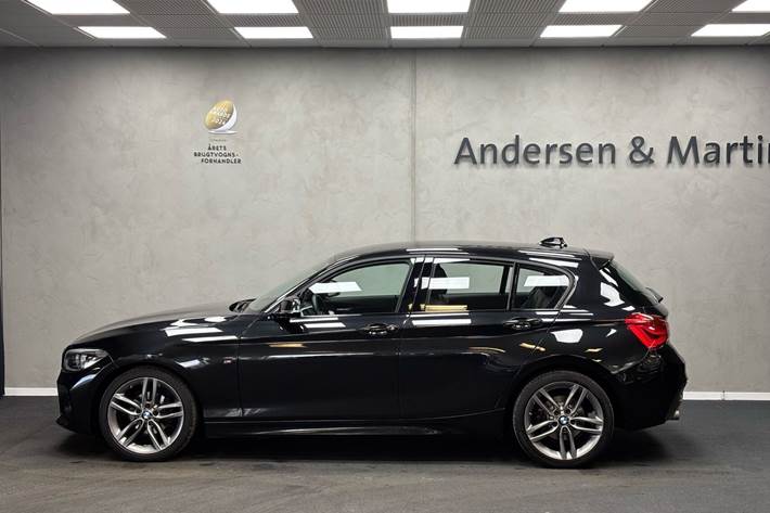 Sort BMW 118i fra 2018
