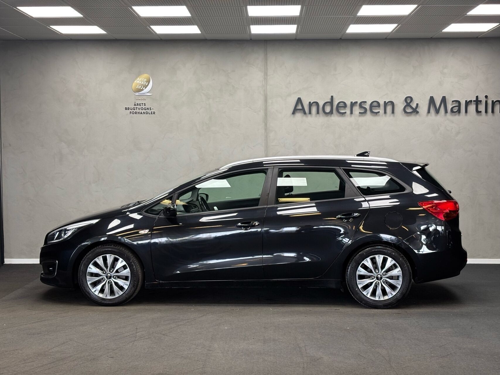 Kia Ceed 1,4 SW CVVT Style Limited 100HK Stc 6g