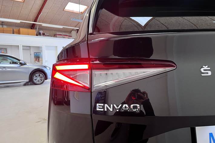 Sort Skoda Enyaq fra 2021