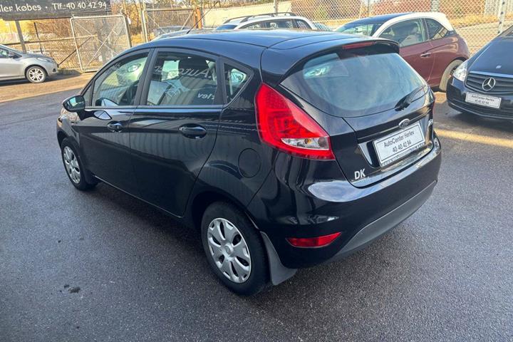 Sort Ford Fiesta fra 2011